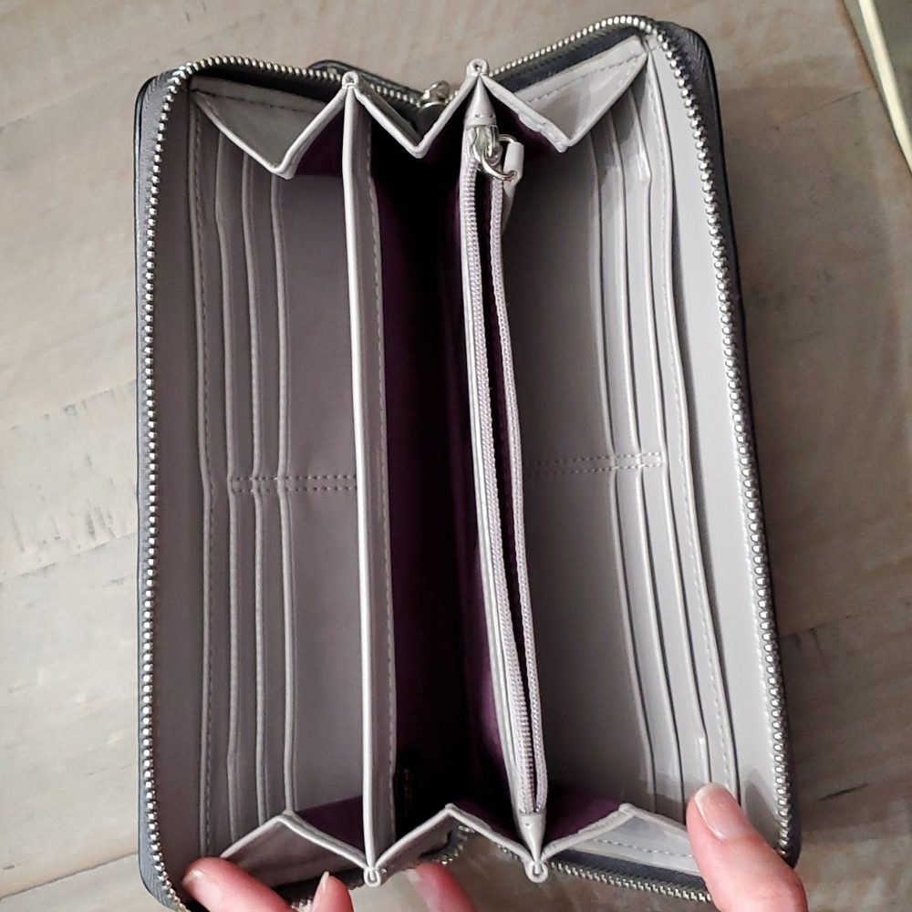 Coach wrap around wallet - Picture 2 of 5